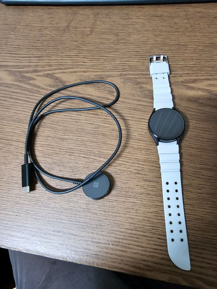 <가격인하>삼성 갤럭시 워치5 40mm 블랙 LTE (KT) 이미지