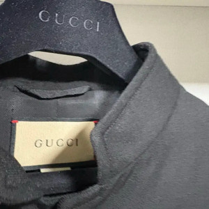 구찌 블랙 금장 버튼 자켓 50 백화점판 이미지