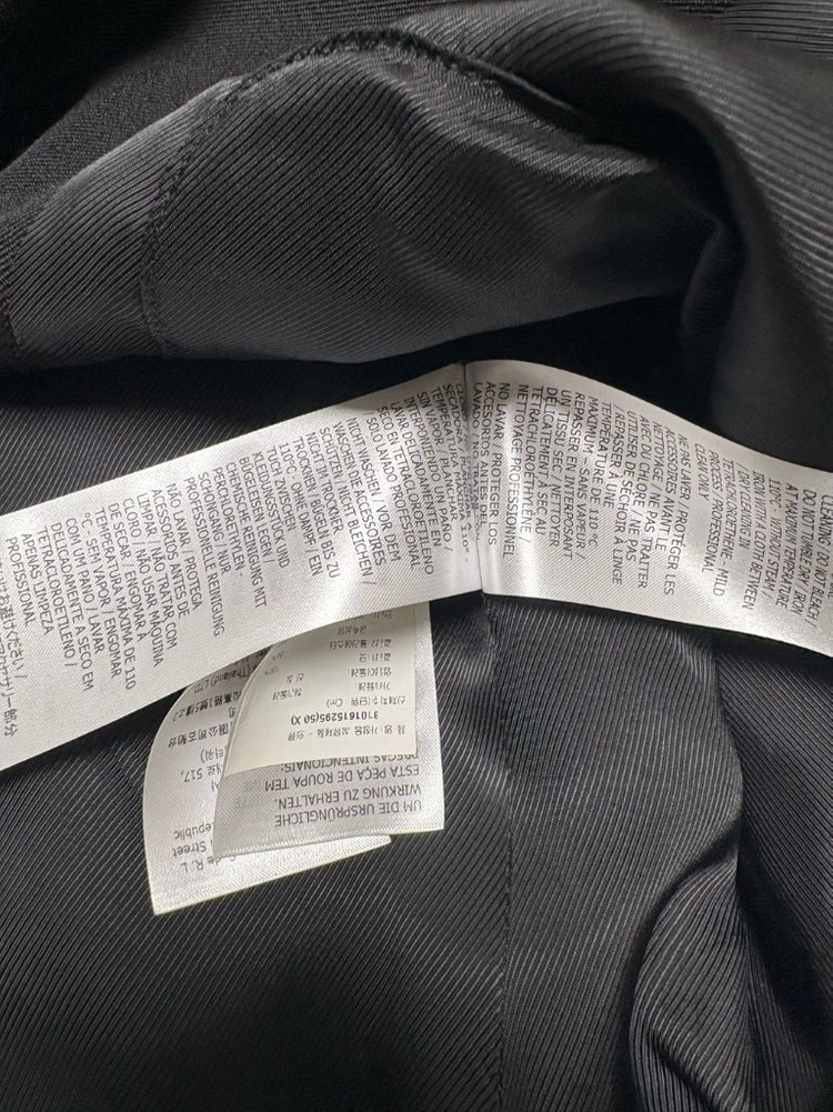 구찌 블랙 금장 버튼 자켓 50 백화점판 이미지