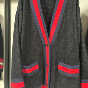 구찌 트위트 블랙 가디건 백화점판 이미지