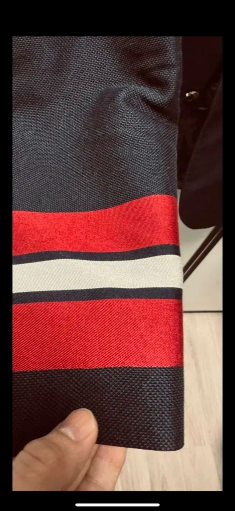 구찌 네이비 스트라이프 블레이저 48사이즈 이미지