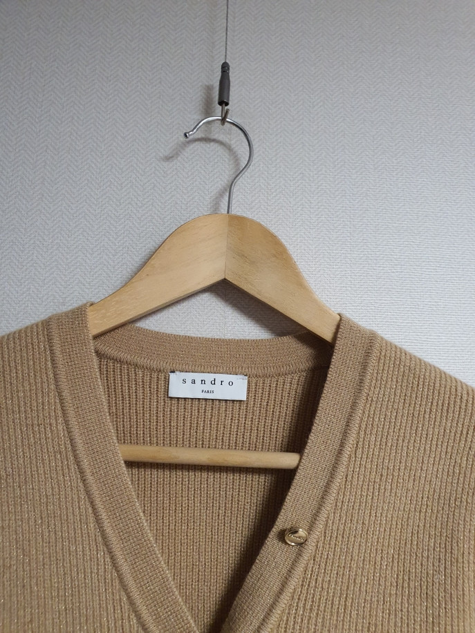 산드로 sandro 볼륨 슬리브 글리터 가디건 43호 정품 이미지