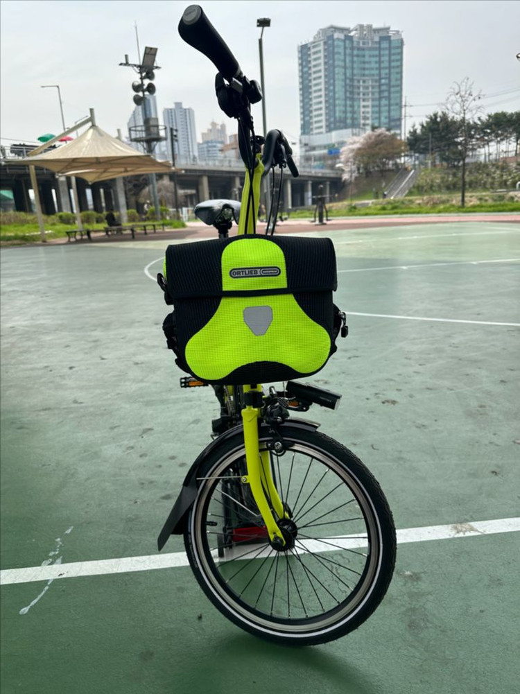 브롬톤c라인 M6R 2024년 이미지