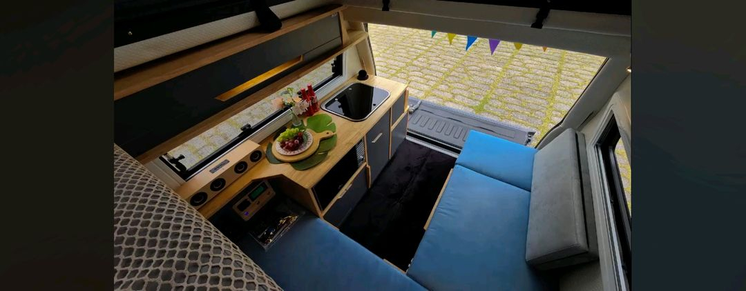 렉스턴칸 캠핑카 이미지