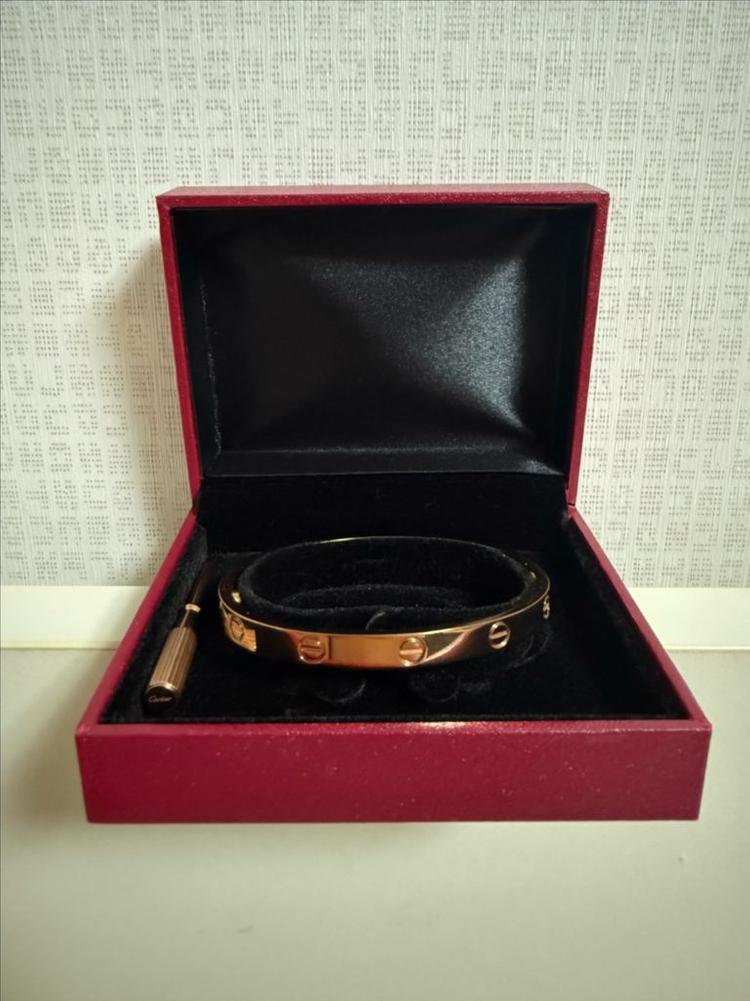 까르띠에 러브 팔찌 로즈골드 18호 풀박스 이미지