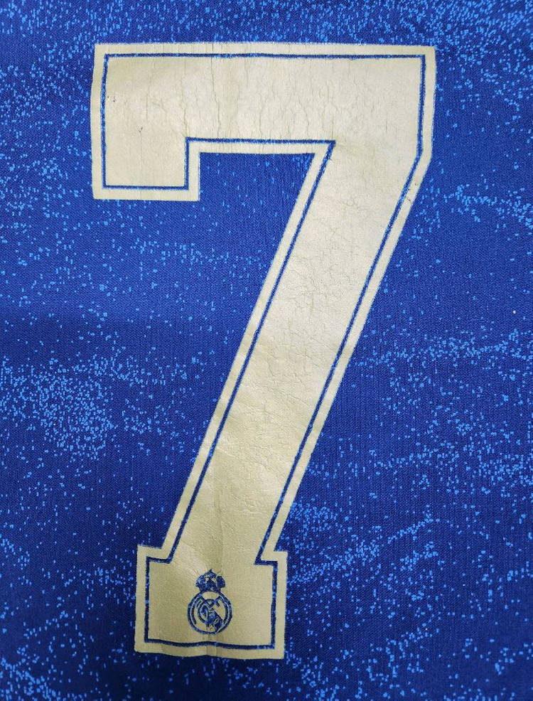 아디다스 19-20 레알마드리드 어웨이 긴팔 유니폼 M 사이즈 (나이키 퓨마 노스페이스 대한민국 국대 축구) 이미지