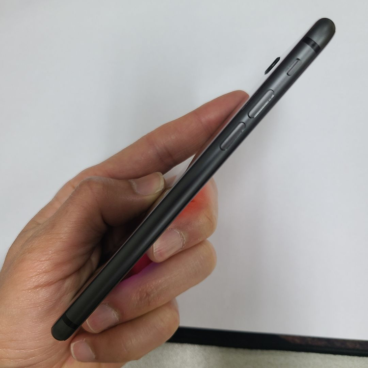 아이폰 8 블랙 64G A급 인스타 버전14.7.1 128165 이미지