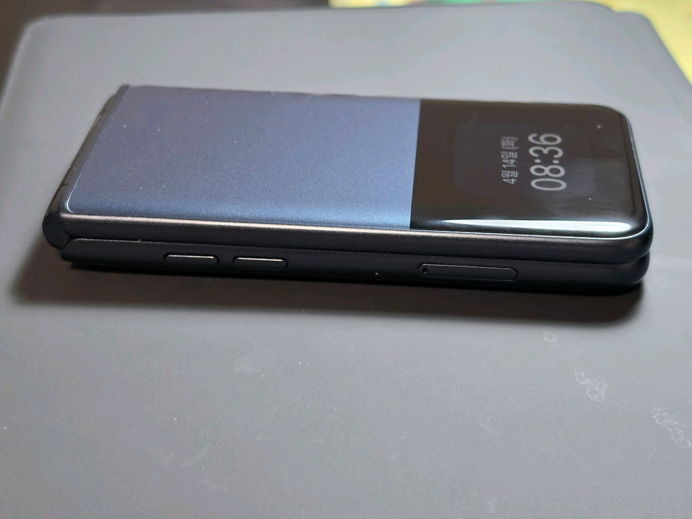 스타일폴더2 정상해지폰 이미지