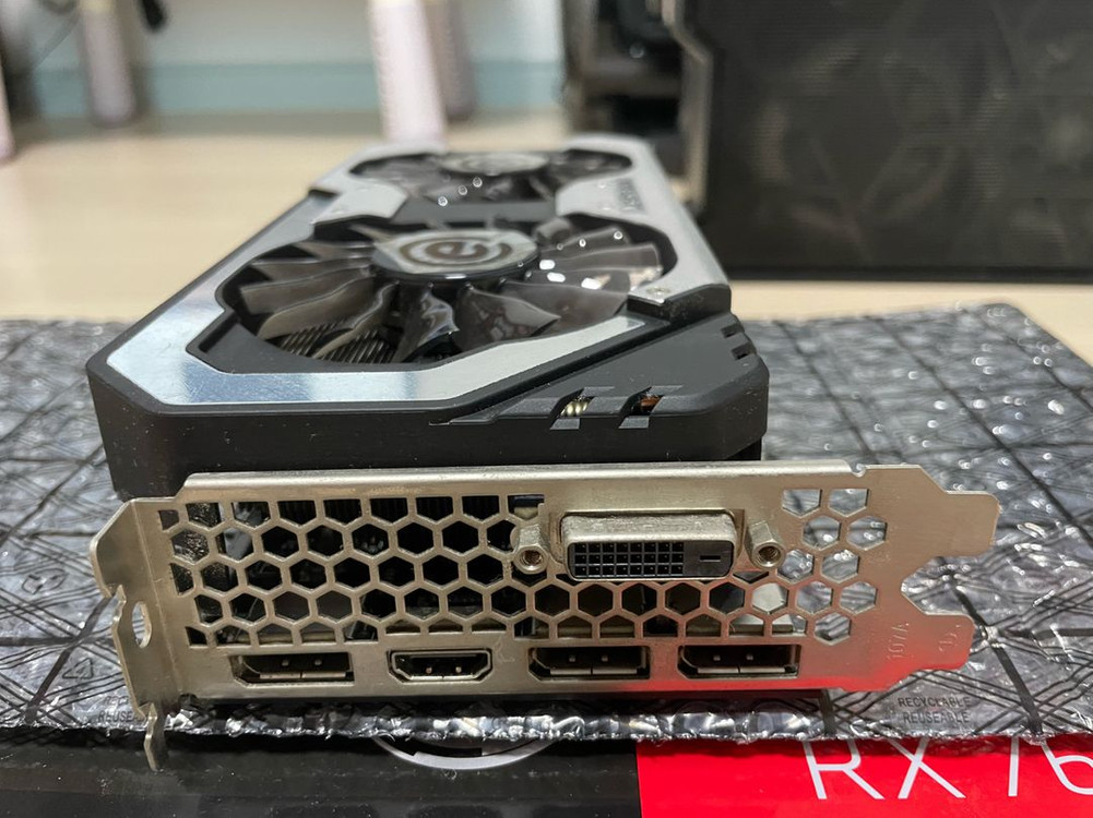 GTX1060 슈퍼 제트스트림 그래픽카드 이미지