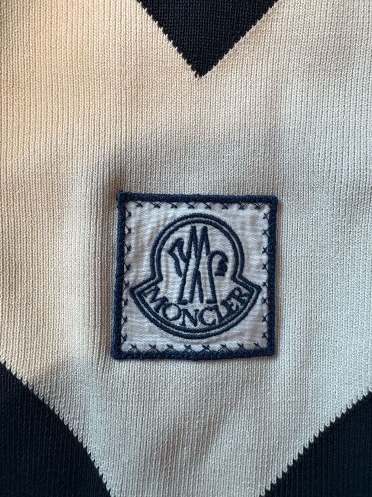 몽클레어 후드집업 이미지