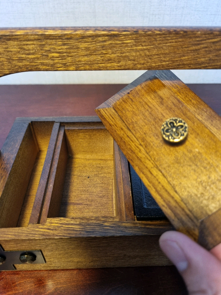 [일본 근대사 기물] 이동식 원목+무쇠 연초 함 이미지