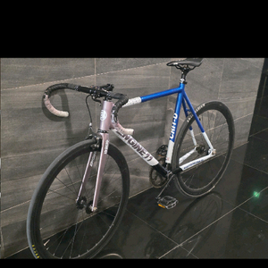 엔진11 크릿디 메탈블루 L사이즈 완차 판매만함 이미지