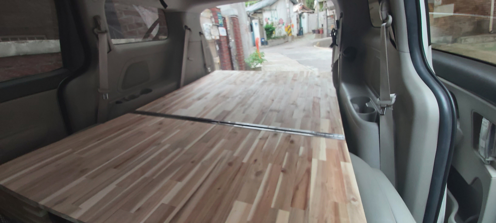 2019년식 더뉴카니발9인승 차박 평탄화 원목, 올뉴카니발 이미지