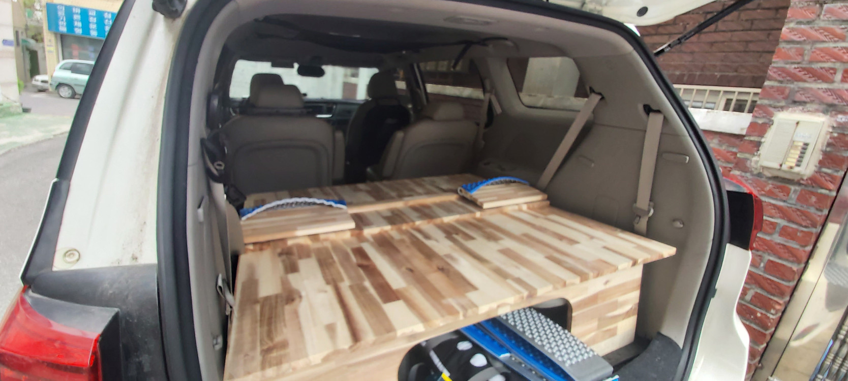 2019년식 더뉴카니발9인승 차박 평탄화 원목, 올뉴카니발 이미지