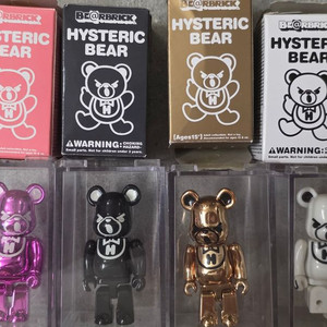 히스테릭글래머 베어브릭 100프로 4개 셋 이미지