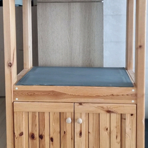 원목 수조 받침대 이미지