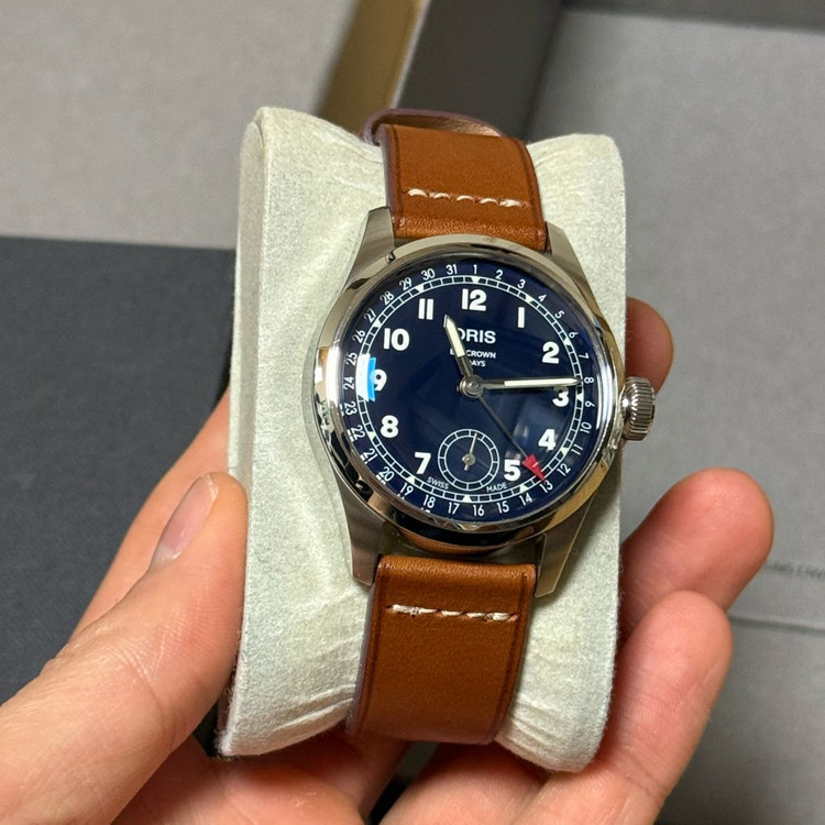 오리스 포인터데이트 403 청판 38mm 이미지