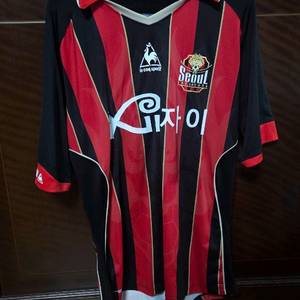 FC서울의 르꼬끄 홈 유니폼 이미지