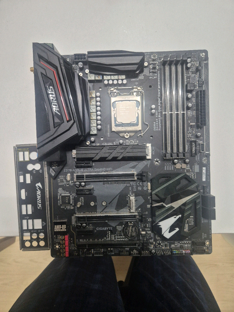 인텔 i7 8700k 시피유 & 기가바이트 Z370 AORUS ULTRA GAMING WIFI 메인보드 세트 이미지