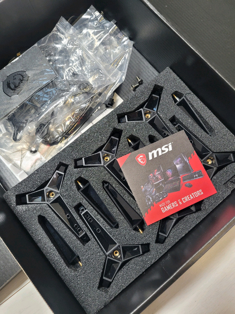 MSI MEG B550 Unify-X AM4 메인보드 풀박스 이미지