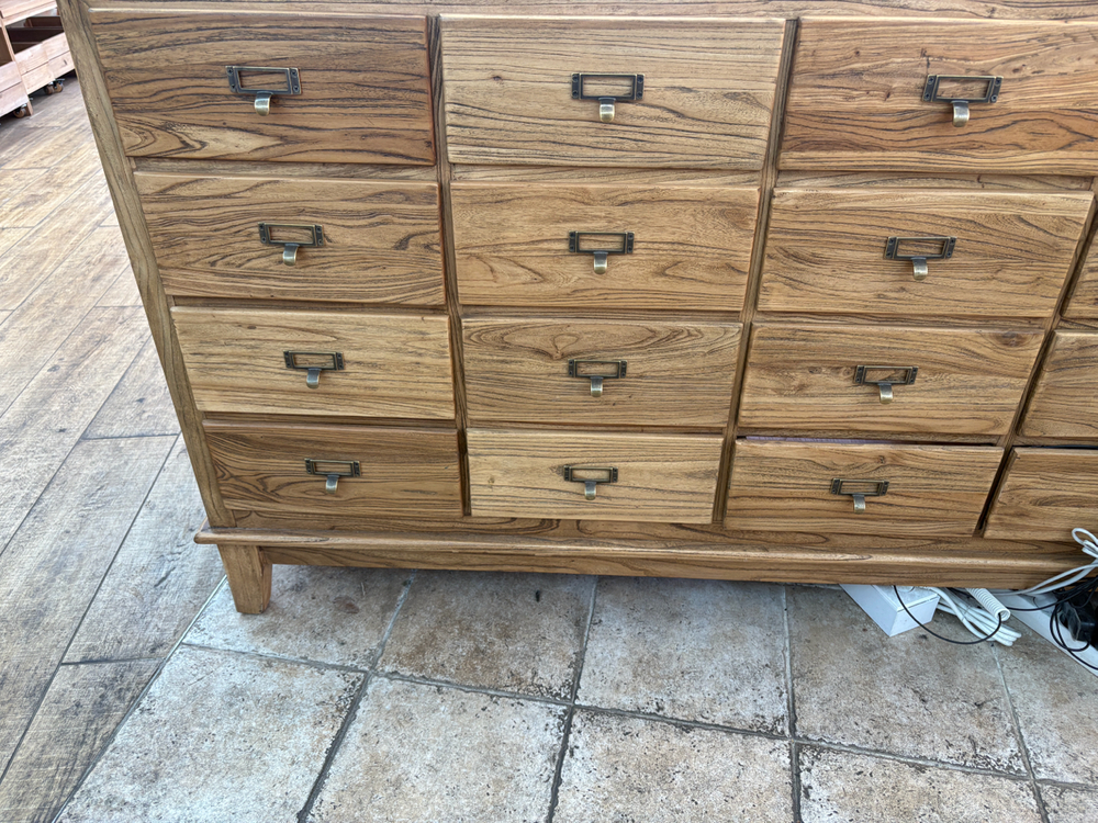 빈티지 원목 수납장 이미지