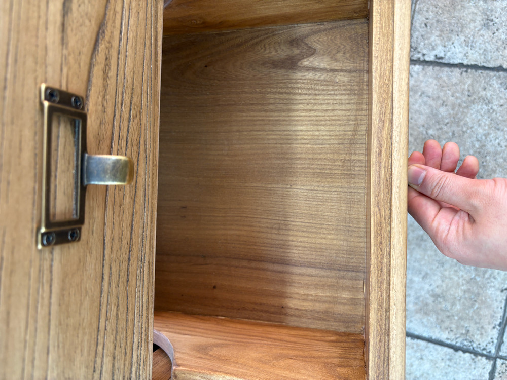 빈티지 원목 수납장 이미지