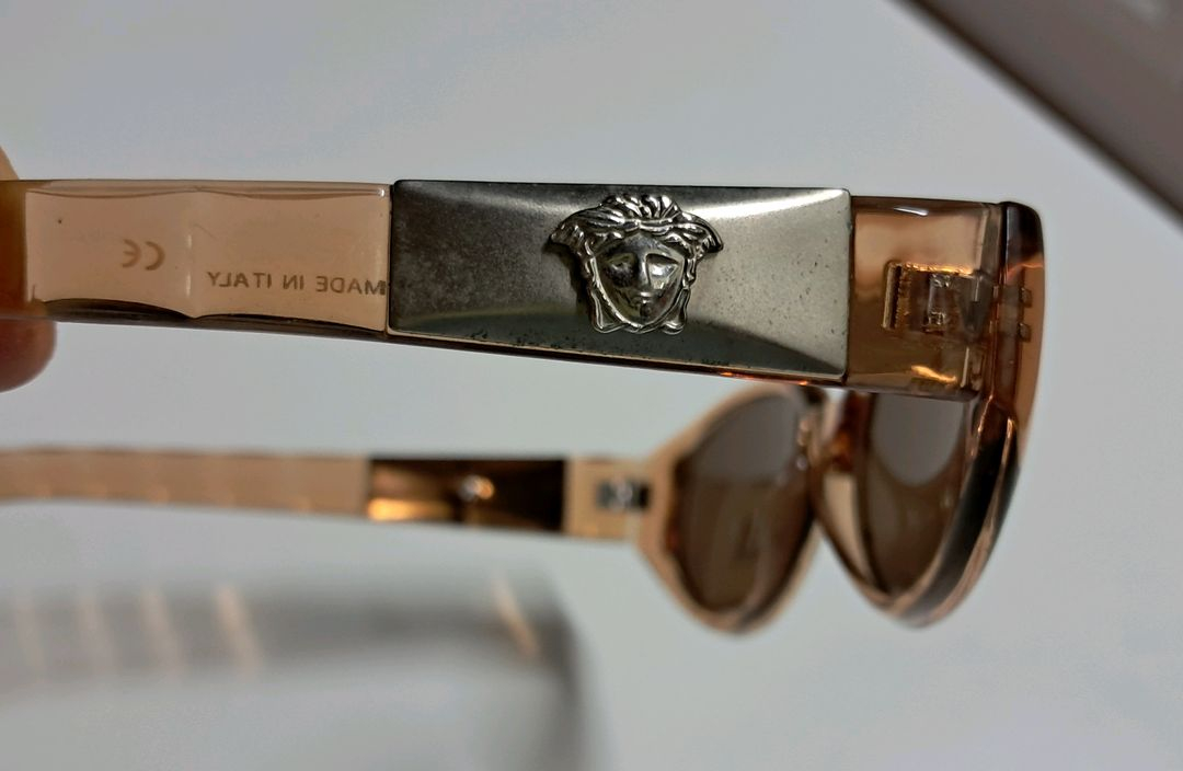 베르사체 클래식 선글라스 이미지