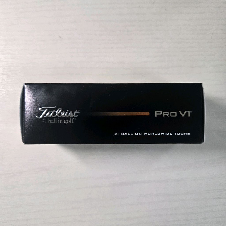 타이틀리스트 PRO V1 골프공 (3구 / 미개봉 새제품) 이미지