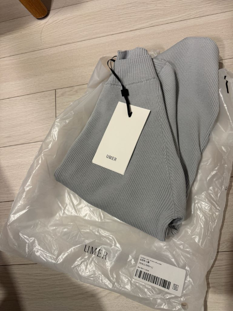 유메르 오드리 니트 애쉬스카이 L 새상품 이미지