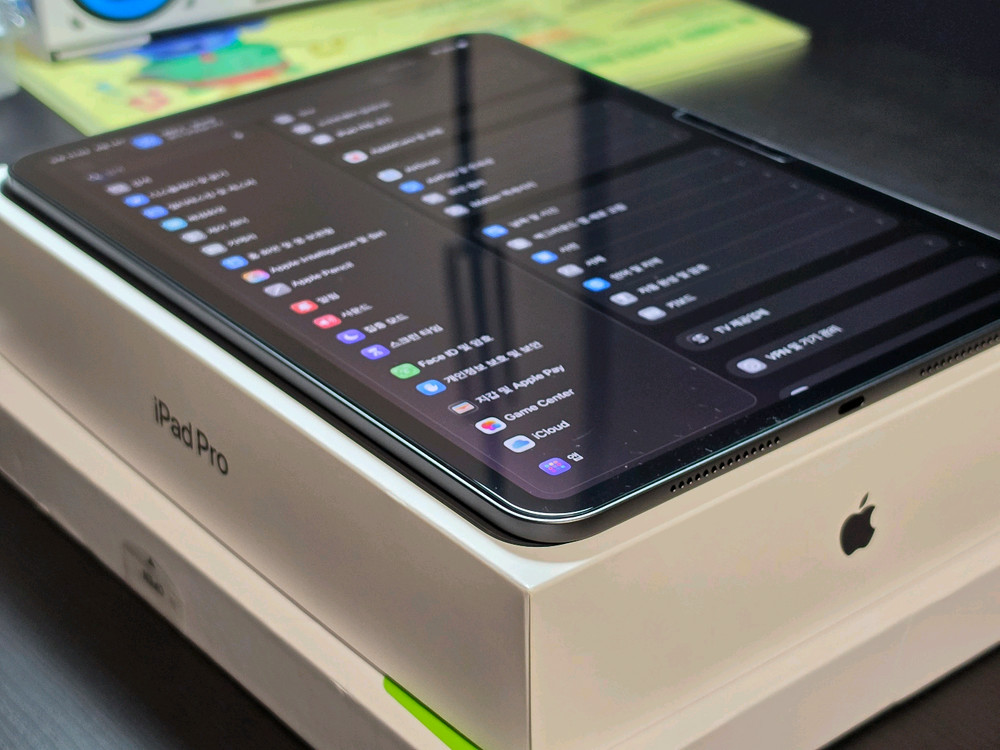 M5 아이패드 프로 와이파이 256GB 애케플 포함, 구조독 매직키보드 이미지