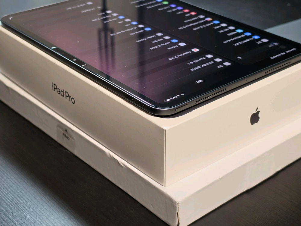 M5 아이패드 프로 와이파이 256GB 애케플 포함, 구조독 매직키보드 이미지