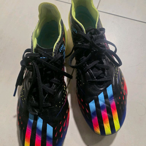 아디다스 코파센스 축구화 이미지