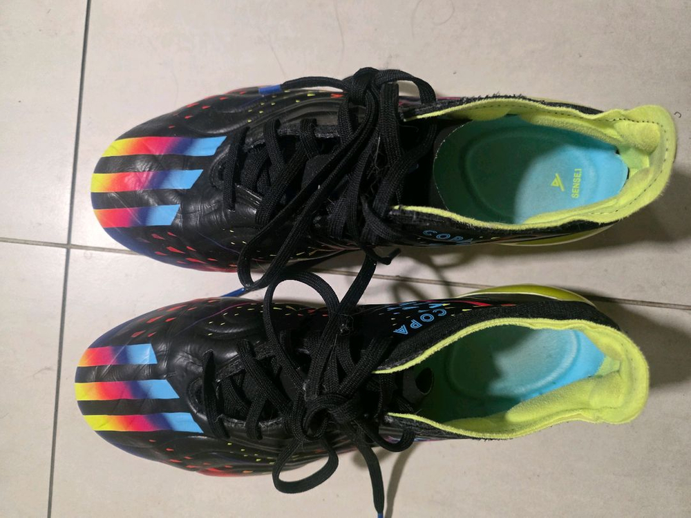 아디다스 코파센스 축구화 이미지