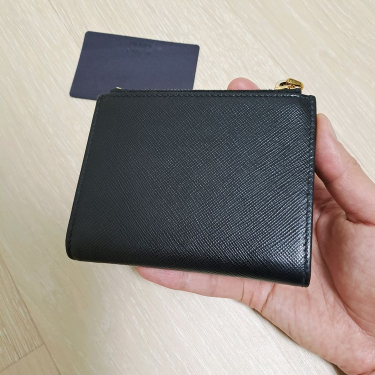 [100%/정품] 프라다 사피아노 로봇 컴팩트 지갑, 프라다지갑,프라다반지갑 이미지