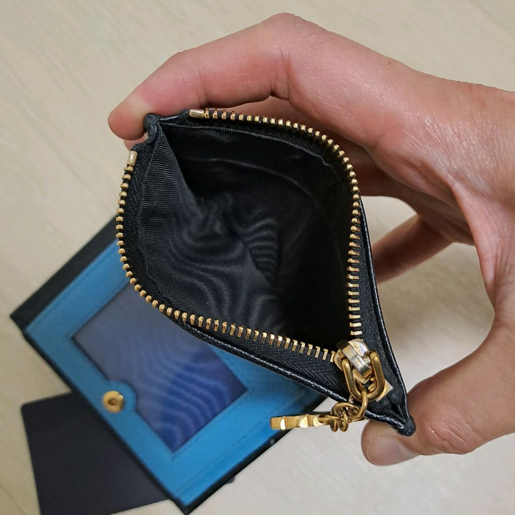 [100%/정품] 프라다 사피아노 로봇 컴팩트 지갑, 프라다지갑,프라다반지갑 이미지