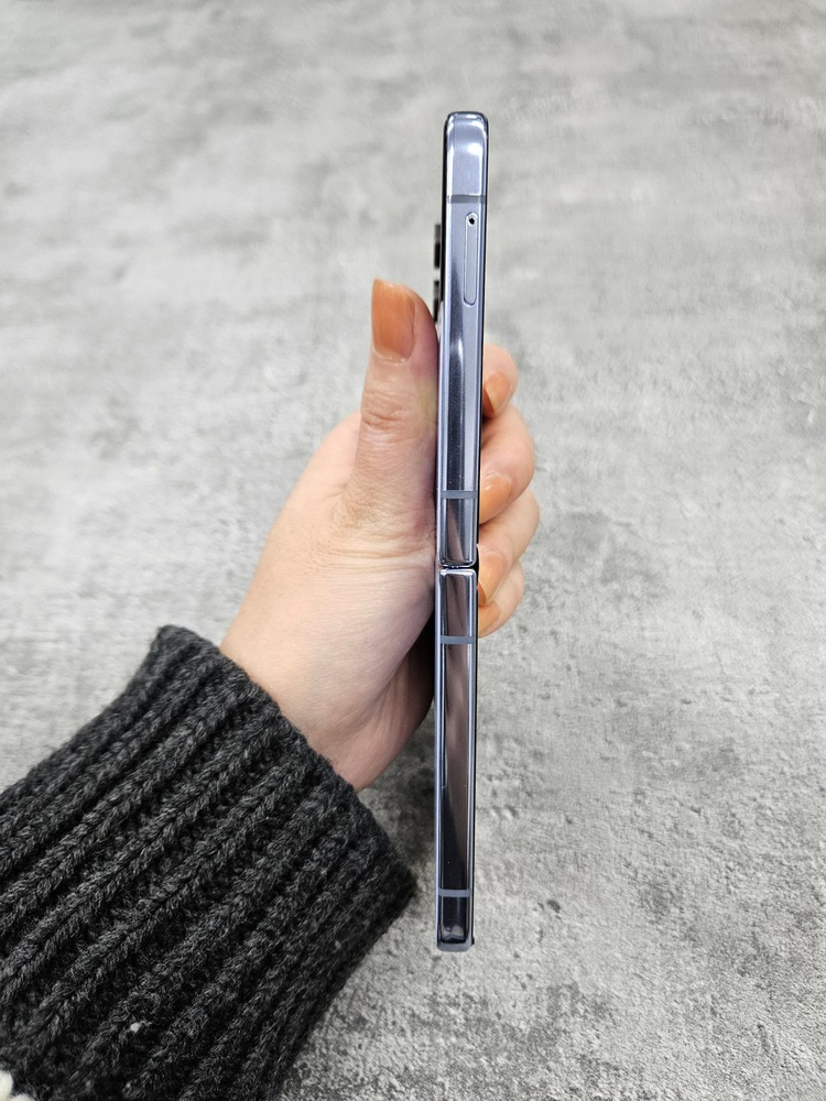 삼성갤럭시Z플립4블루판매 중고폰 이미지