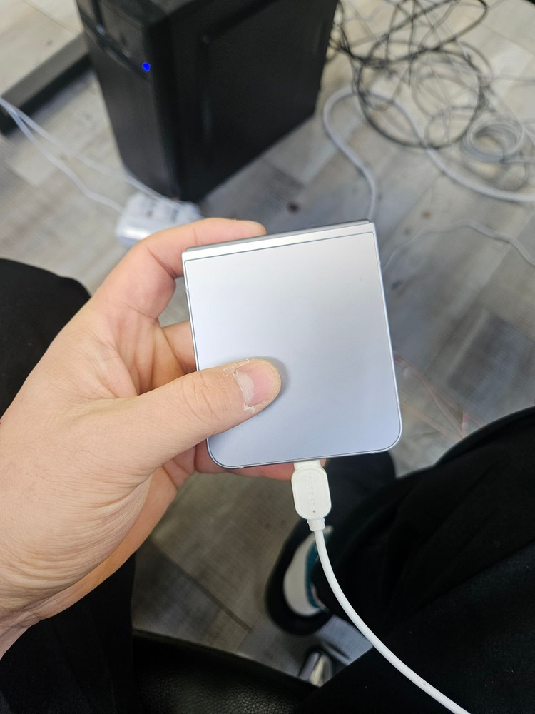 삼성 갤럭시Z플립6판매 정상해지 중고폰F741 이미지