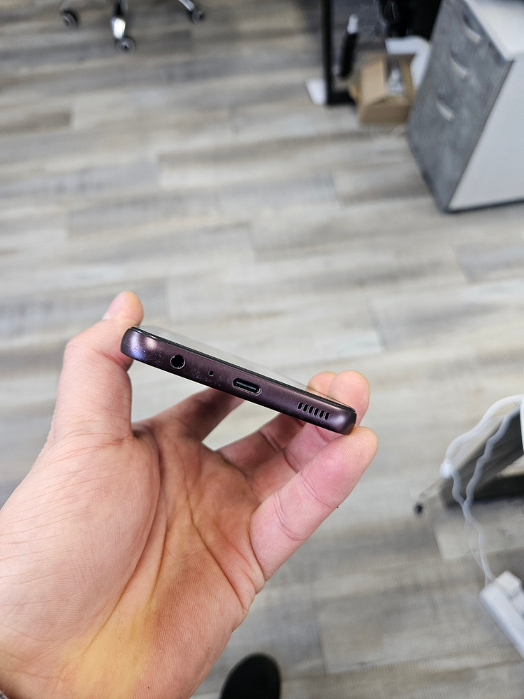 삼성A245래드판매 퀀텀2판매 중고폰 이미지