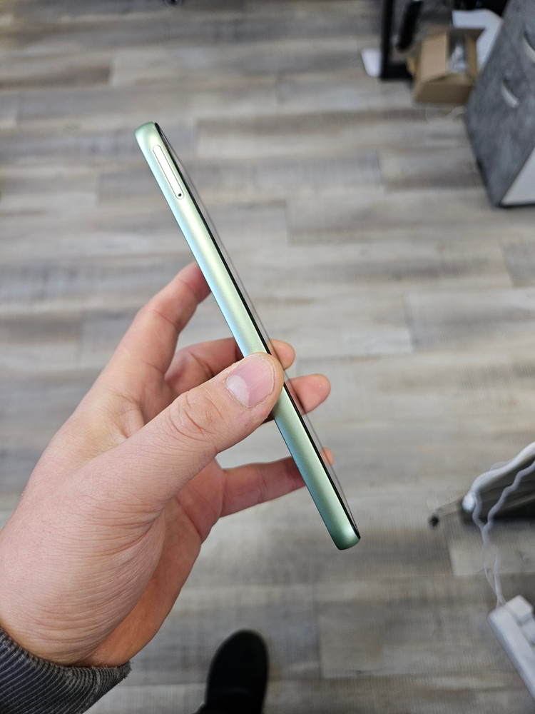 삼성A245라임판매 퀀텀2판매 중고폰 이미지