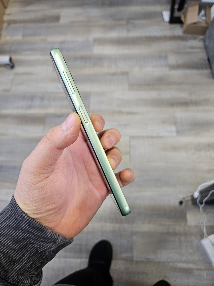 삼성A245라임판매 퀀텀2판매 중고폰 이미지