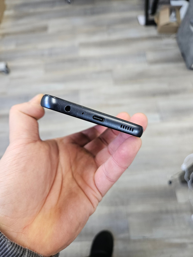 삼성A245블랙판매 퀀텀2판매 중고폰 이미지