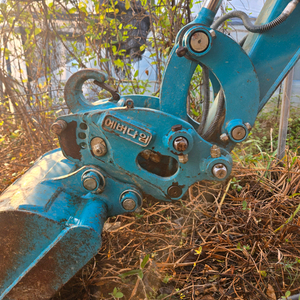 구보다 농업용 미니굴삭기 1톤 이미지