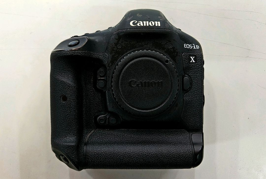 전투형> 캐논 EOS 1DX 플래그십 풀프레임 DSLR 42만컷 이미지
