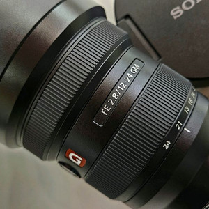신품급 > SONY 소니 FE 12-24mm F2.8 GM SEL1224GM 풀프레임용 초광각렌즈 이미지