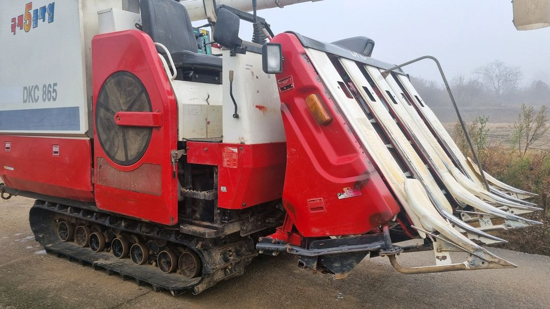 국제5조식 콤바인 이미지