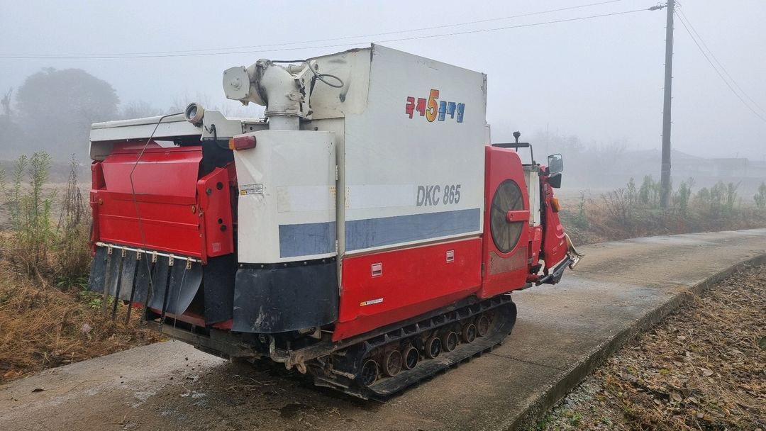 국제5조식 콤바인 이미지