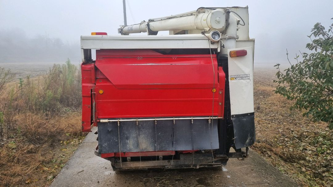 국제5조식 콤바인 이미지