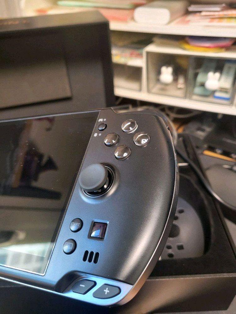 gpd win5 2tb 32ram 팝니다 이미지