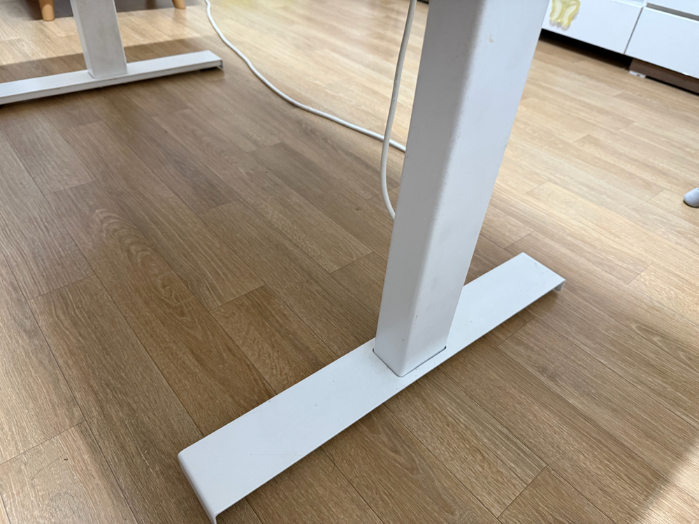 리낙(LINAK) 모션데스크 높이 조절 스탠딩 데스크 이미지