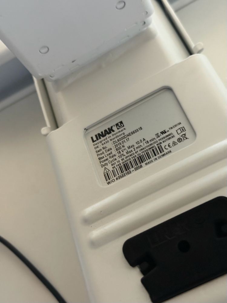 리낙(LINAK) 모션데스크 높이 조절 스탠딩 데스크 이미지